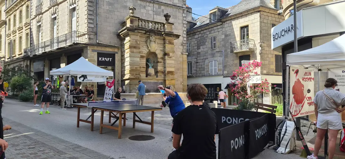 Sport dans ma Ville 2026 : les tables du CABC Tennis de Table rue de l'Hôtel de Ville à Brive