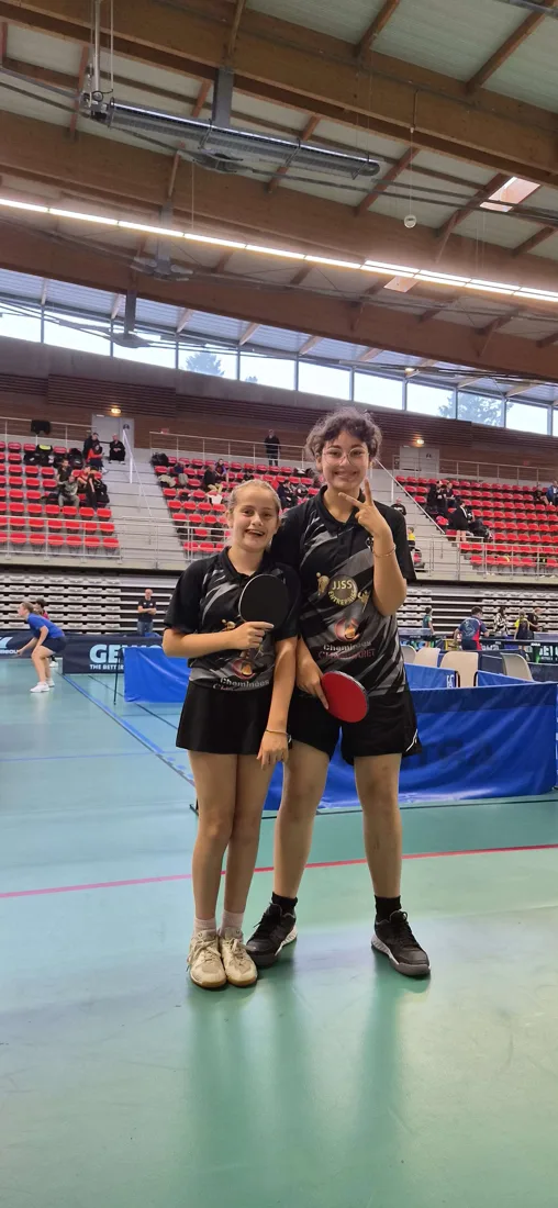 Critérium fédéral R1 Nord à Saint-Yrieix-la-Perche : Clara Jackson et Manon Tesseyre du CABC TT